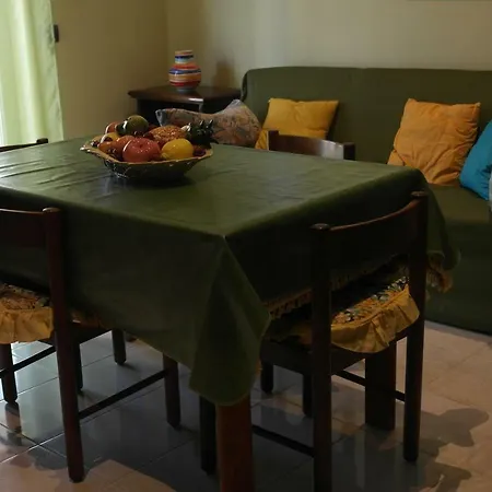 House Le Mimose לצ'ה